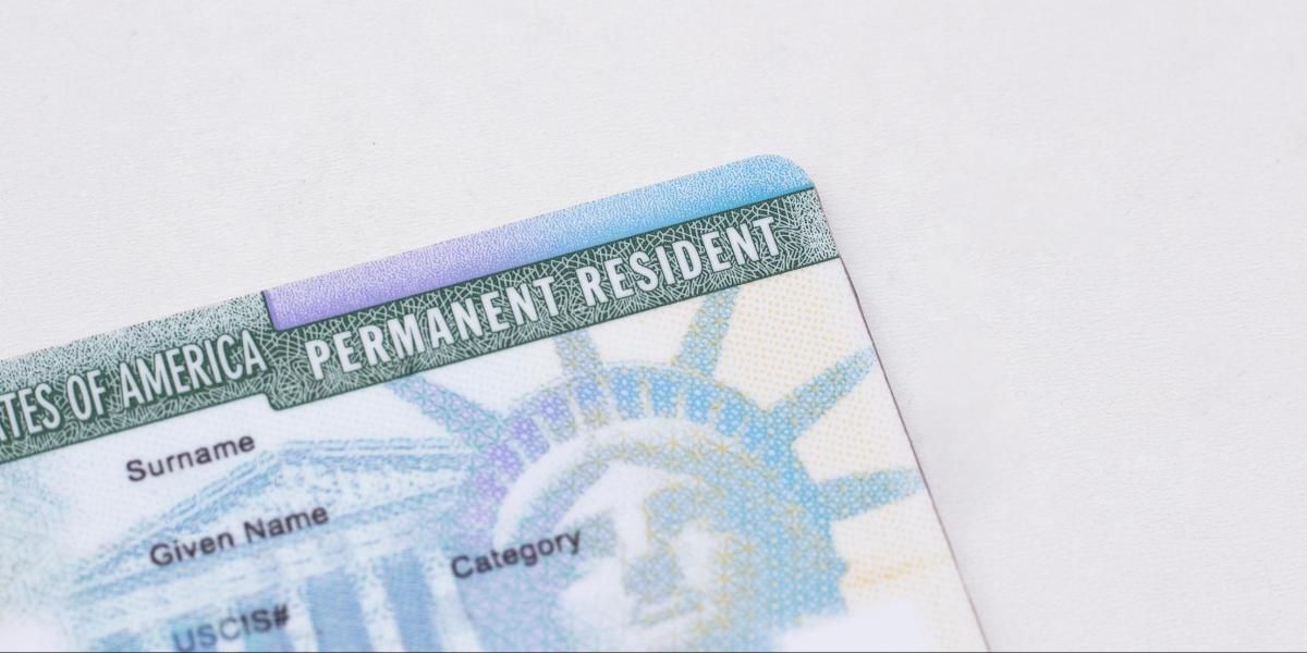 El departamento también sugiere que todos los solicitantes mantengan actualizada su dirección postal El departamento también sugiere que todos los solicitantes mantengan actualizada su dirección postal