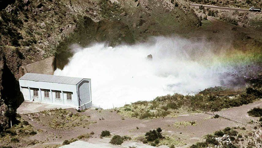 El complejo hidroeléctrico Los Nihuiles en Mendoza. El complejo hidroeléctrico Los Nihuiles en Mendoza.
