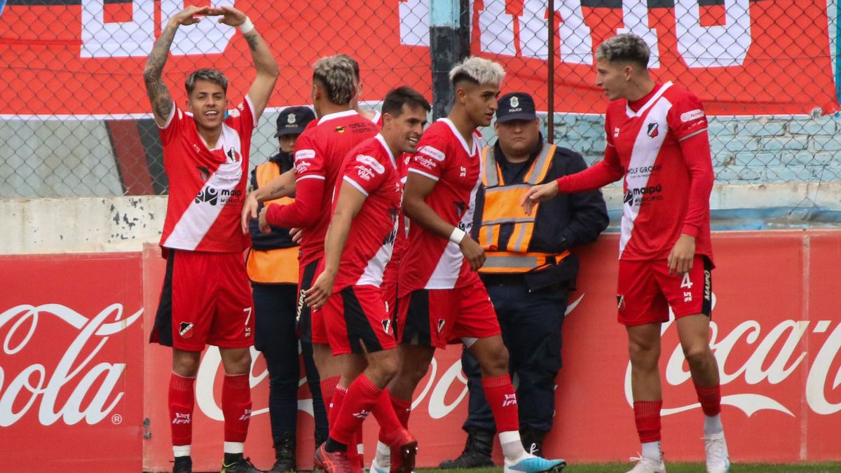 Deportivo Maipú logró un valioso punto de visitante ante Brown, en Adrogué. Deportivo Maipú logró un valioso punto de visitante ante Brown, en Adrogué.