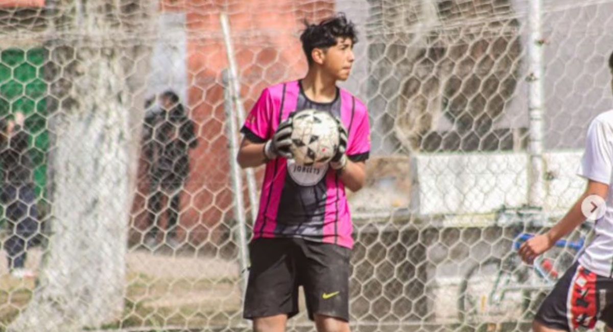 Lautaro Manieri, el adolescente de 15 años que se descompensó durante un partido de truco. Era arquero del Club All Boys. Lautaro Manieri, el adolescente de 15 años que se descompensó durante un partido de truco. Era arquero del Club All Boys.