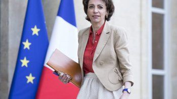 La donación de sangre en Francia se abrirá progresivamente a los homosexuales en 2016