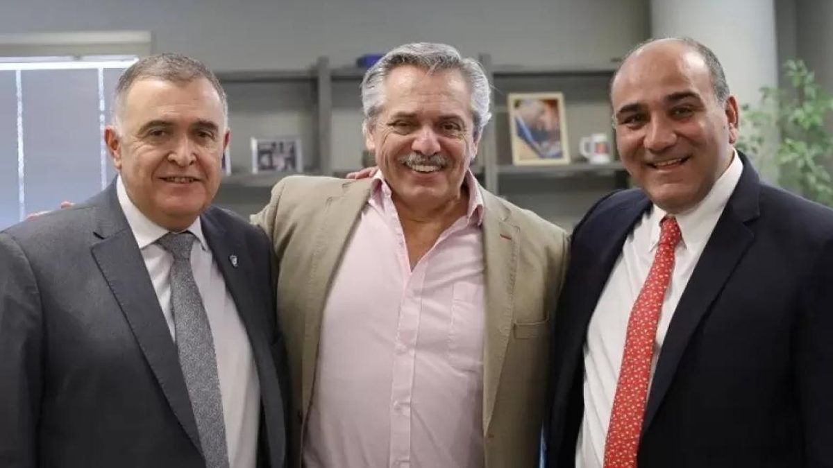 Osvaldo Jaldo, Alberto Fernandez y Juan Manzur.