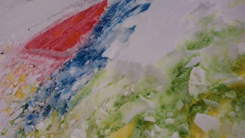 Luján multó a la artista y a la productora que pintaron la nieve en Vallecitos