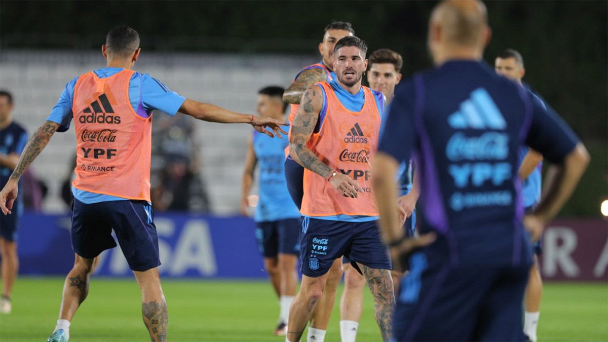 La Selección argentina se entrenó por última vez este lunes, antes de debutar en el Mundial Qatar 2022.