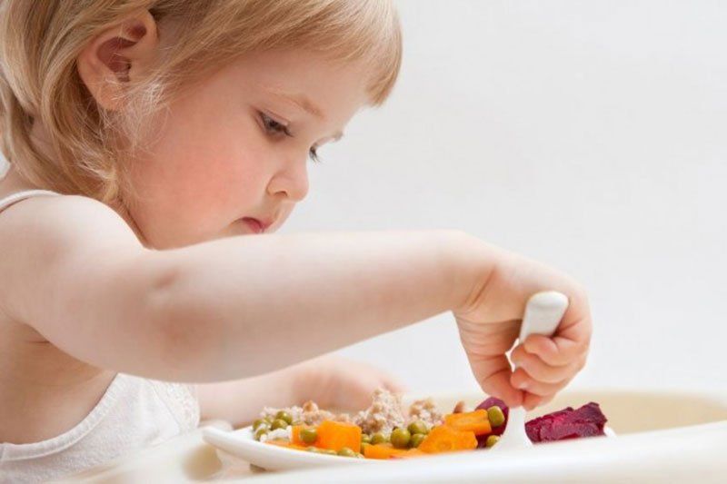 Padres y especialistas: dicen que es posible alimentar a bebés veganos