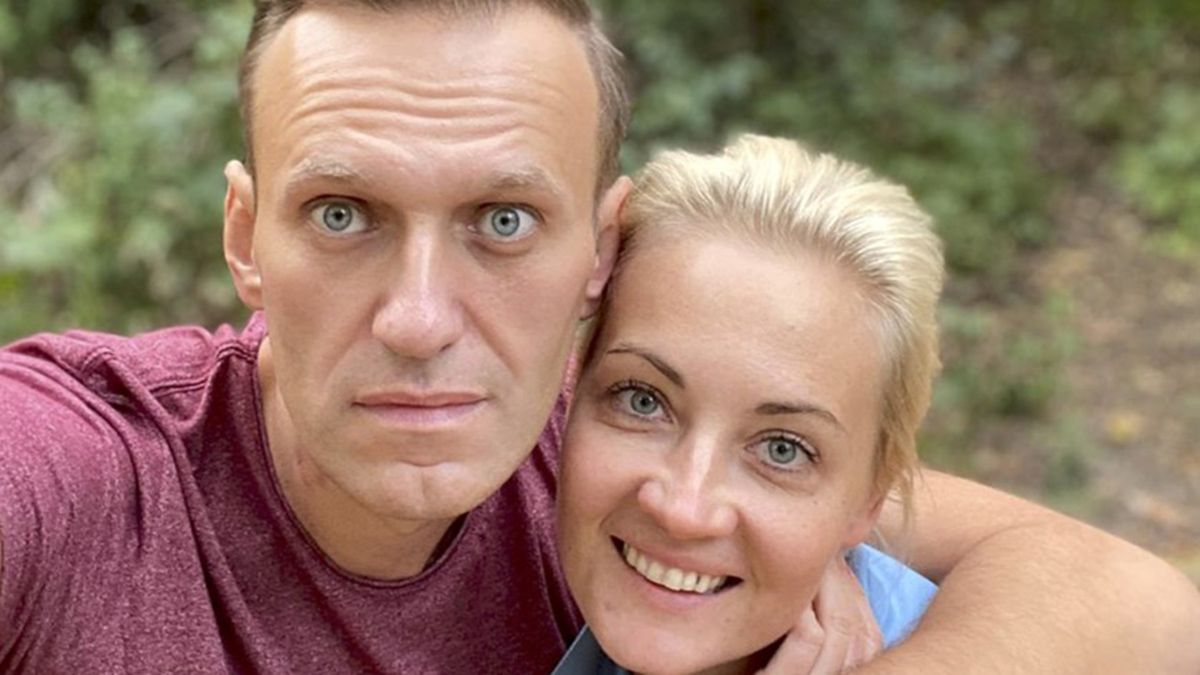 Alexei Navalny, el líder opsitor a Vladimir Putín permanece con su esposa en Alemania luego de haber estado internado en grave estado por un supuesto envenenamiento
