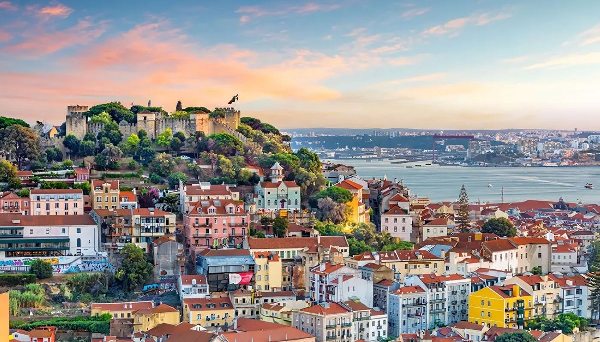 La ciudad de Europa que tiene tranvías del siglo XX y parece sacada de un cuento.