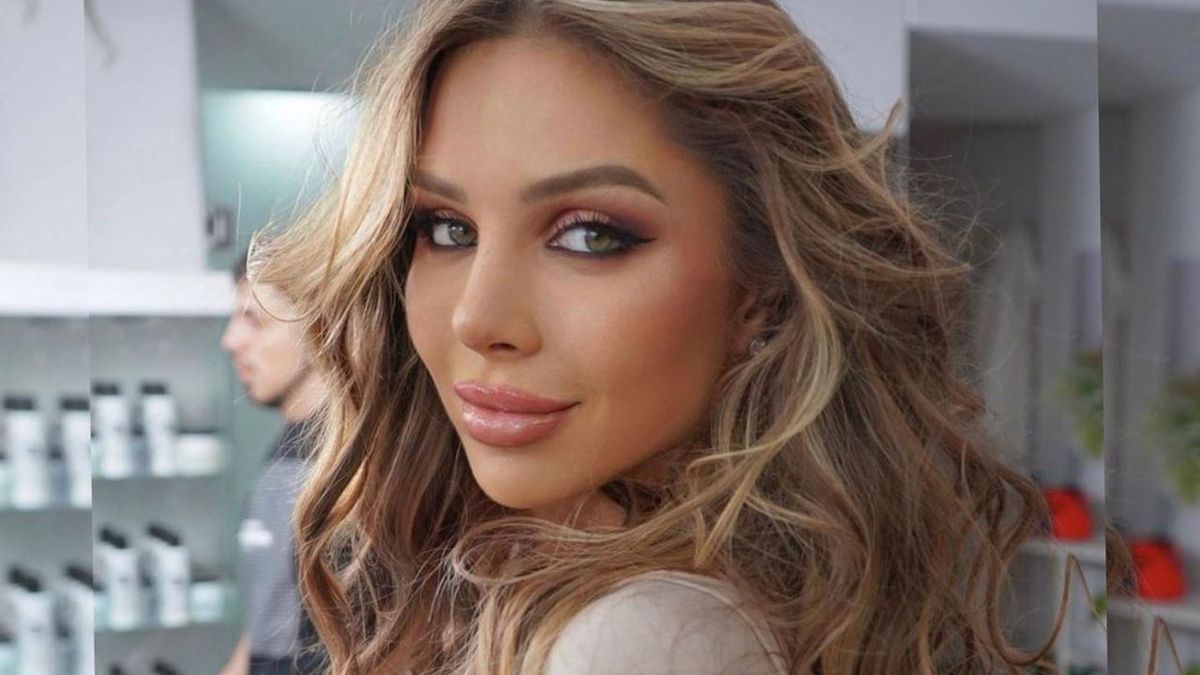 Romina Malaspina cumplió 29 y las fotitos en hilo dental son sublimes