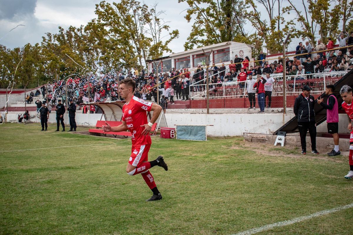 Brian Alferez se siente muy feliz de jugar en Huracán Las Heras.