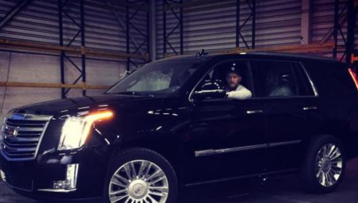 Conor McGregor tiene una gran colección de vehículos: algunos de sus autos y yates. Conor McGregor tiene una gran colección de vehículos: algunos de sus autos y yates.
