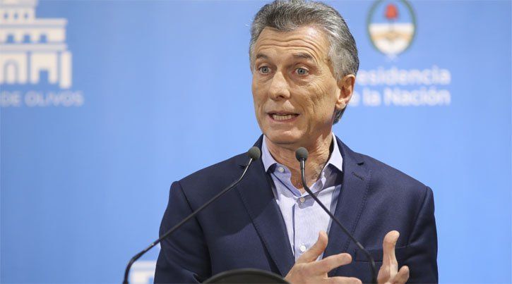 Macri pidió a las provincias bajar el nivel de impuestos para generar empleo privado