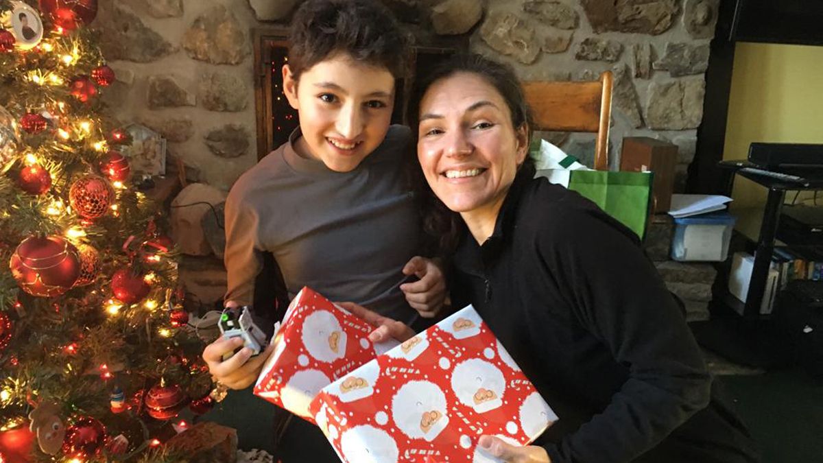 Bárbara dejó que su hijo se quedara en Canadá para que siguiera su futuro allí.