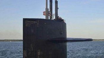 Una cámara oculta graba a mujeres oficiales en las duchas de un submarino