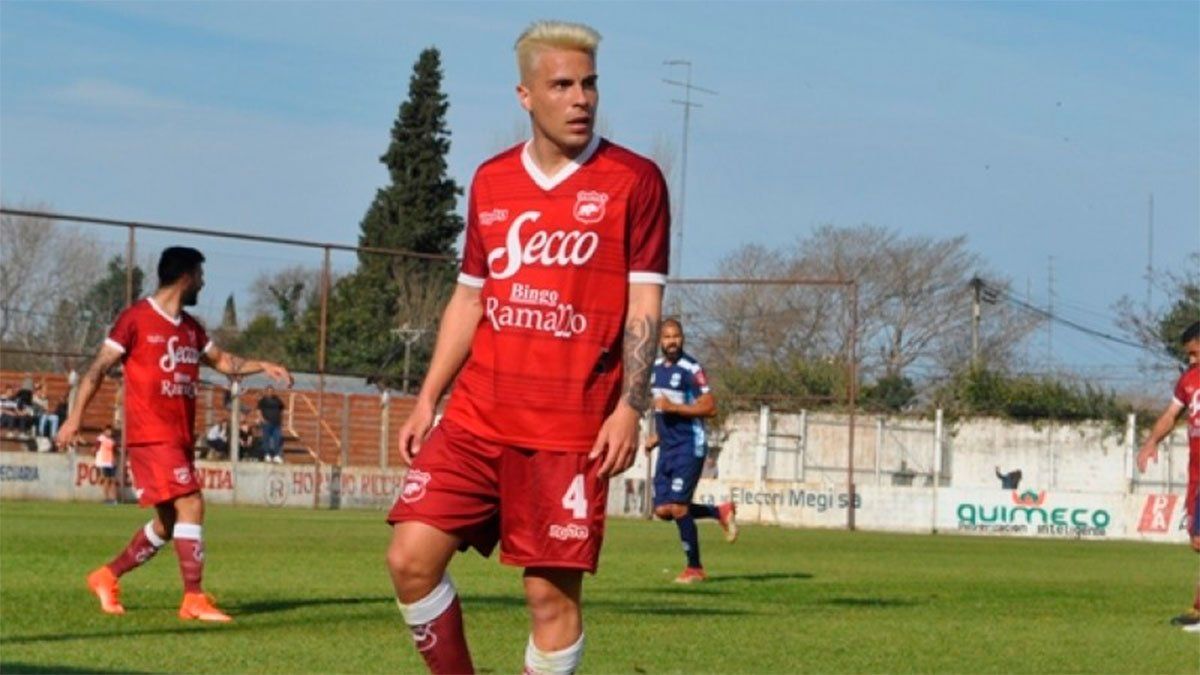 Lionel Ferroni con la camiseta del Elefante. (Foto gentileza Diario El Norte).