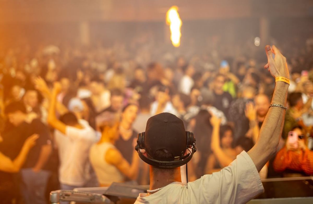 Burlesque y grandes DJs hubo en Vendimia para Todxs Burlesque y grandes DJs hubo en Vendimia para Todxs