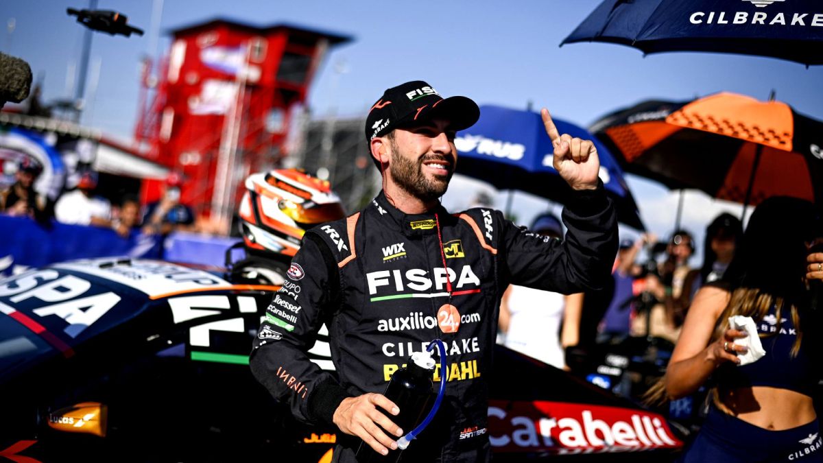 Juli&aacute;n Santero.