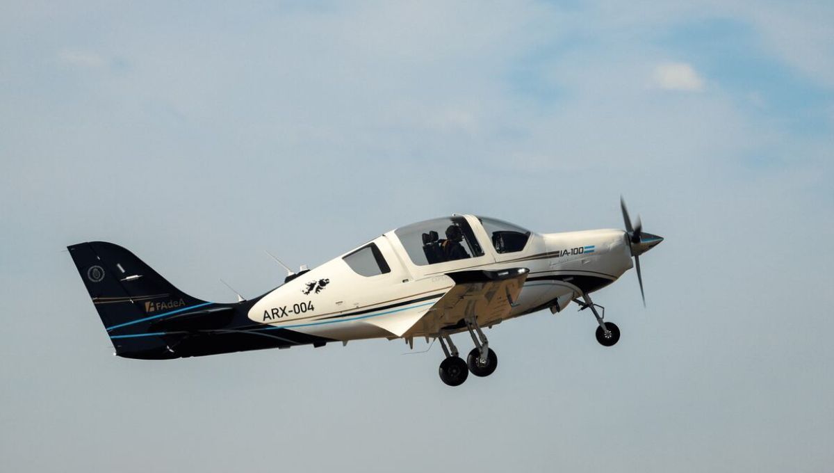 El avión militar creado en la Argentina se dispone a volar y está a punto de entrar al mercado
