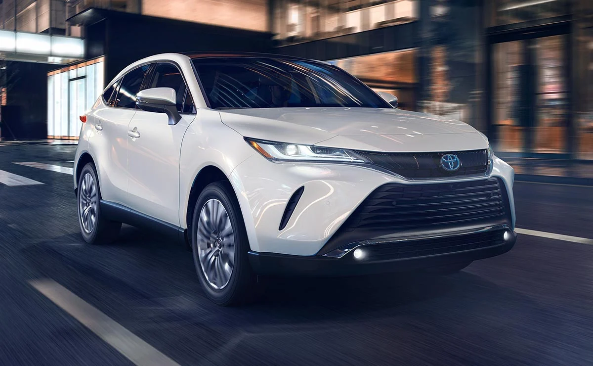 El Toyota Venza no vendió lo que la marca esperaba, aunque los usuarios consideraban que el SUV tenía muchos puntos fuertes. El Toyota Venza no vendió lo que la marca esperaba, aunque los usuarios consideraban que el SUV tenía muchos puntos fuertes.