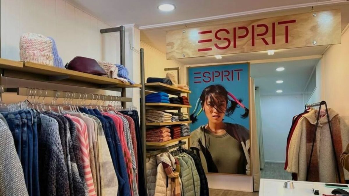 Los locales de Esprit empiezan a desaparecer en Chile. Los locales de Esprit empiezan a desaparecer en Chile.