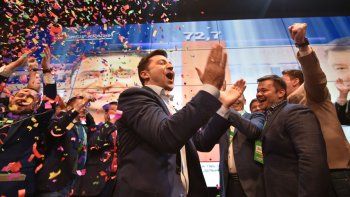 Un cómico fue elegido presidente de Ucrania por el 73% de los votos
