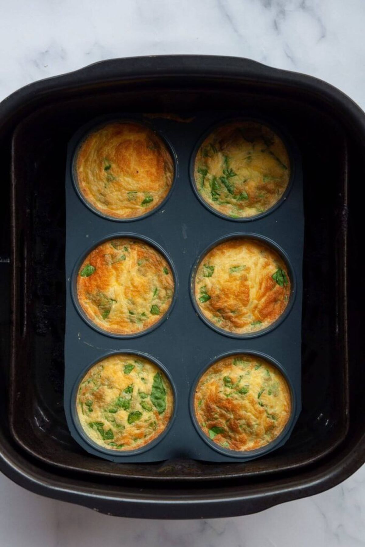 La freidora de aire es ideal para realizar recetas altas en proteína de manera rápida. La freidora de aire es ideal para realizar recetas altas en proteína de manera rápida.