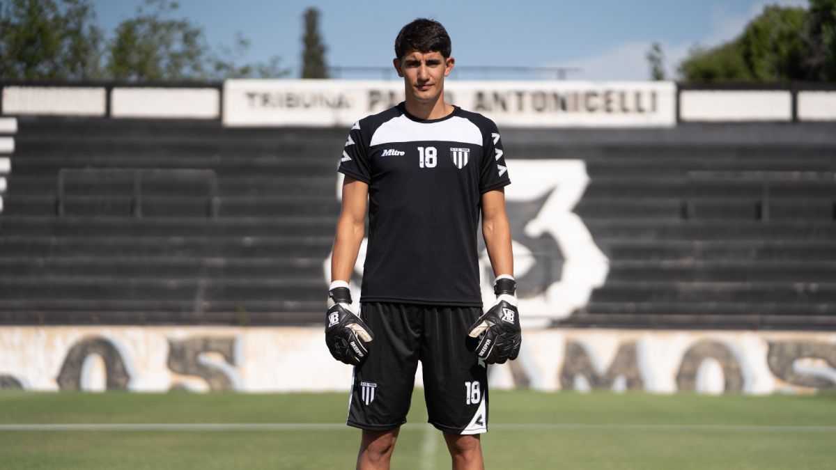 Santiago Roggero es la nueva incorporación como refuerzo de Gimnasia y esgrima de Mendoza de cara al torneo Aperturade la Liga Profesional.