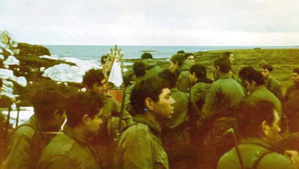 El último registro fotográfico nacional de este símbolo de la misericordia y esperanza data del 8 de mayo de 1982 durante la última procesión. El último registro fotográfico nacional de este símbolo de la misericordia y esperanza data del 8 de mayo de 1982 durante la última procesión.