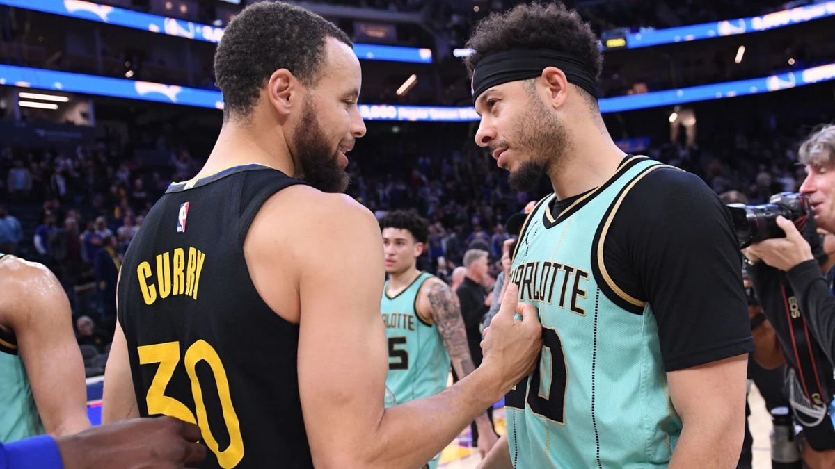 Los hermanos Stephen y Seth Curry jugarán juntos en Golden State Warriors. 