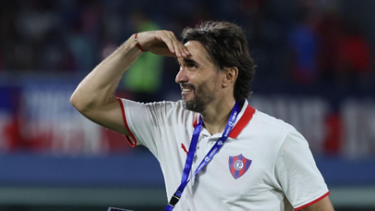 Al frente de Cerro Porteño, Diego Martínez jugará la Copa Libertadores 2025. Al frente de Cerro Porteño, Diego Martínez jugará la Copa Libertadores 2025.