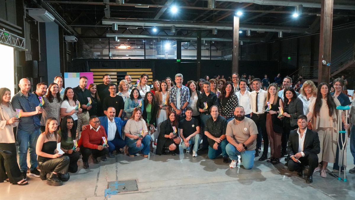 Los premios Incluir se entregan desde hace 6 años y representan el reconocimiento a más de 60 organizaciones que nuclean a sectores, educativos, comunitarios, sociales y empresariales. Los premios Incluir se entregan desde hace 6 años y representan el reconocimiento a más de 60 organizaciones que nuclean a sectores, educativos, comunitarios, sociales y empresariales.