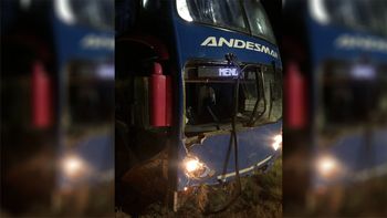 Un micro que venía a Mendoza derrapó en San Luis y al menos nueve personas resultaron heridas