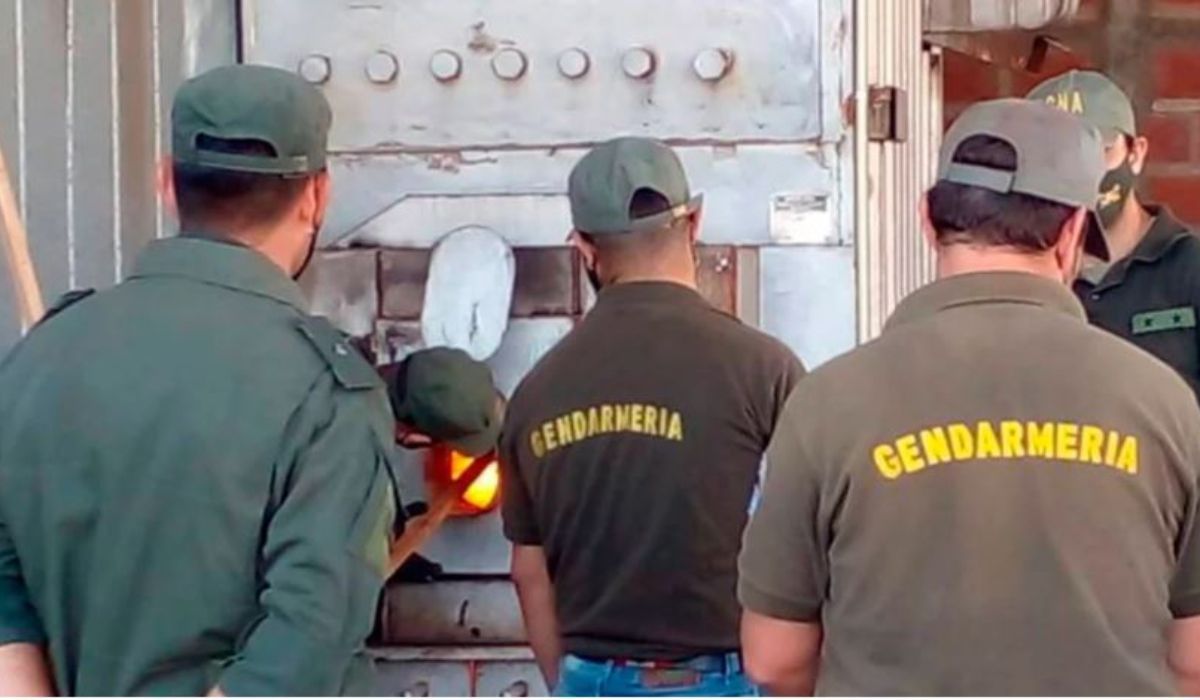 Justo a tiempo. Suspendieron una quema de marihuana porque el humo afectó un pueblo.