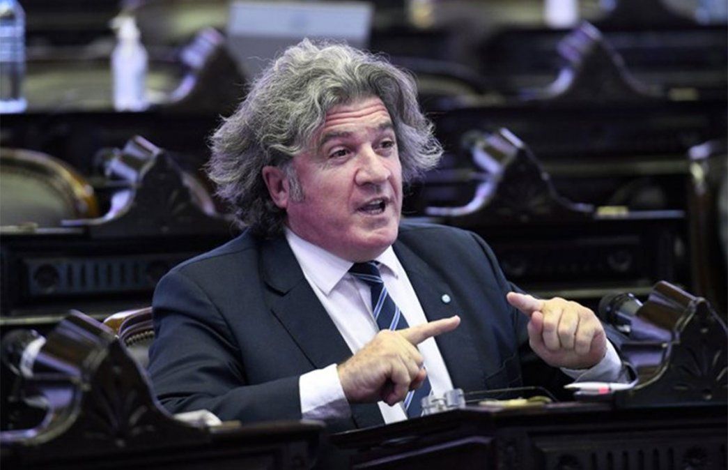 José Luis Ramón consideró que hay un grupo de la oposición (por Juntos por el Cambio) que le pone piedras en el camino al Congreso.&nbsp;