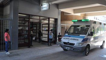 Un policía murió tras caer del techo de una comisaría