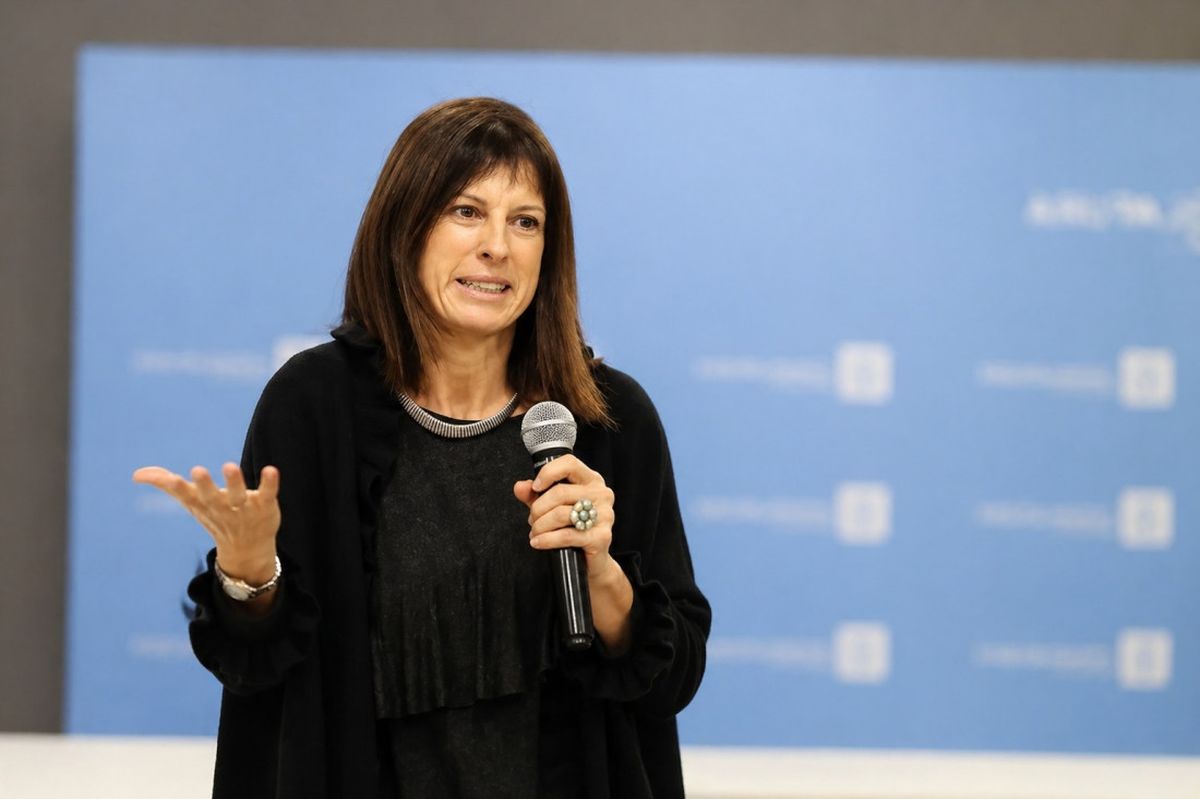 María Gabriela Ábalos es distinguida en los Premios Konex 2026 por su aporte en Derecho Constitucional e Internacional Público. María Gabriela Ábalos es distinguida en los Premios Konex 2026 por su aporte en Derecho Constitucional e Internacional Público.