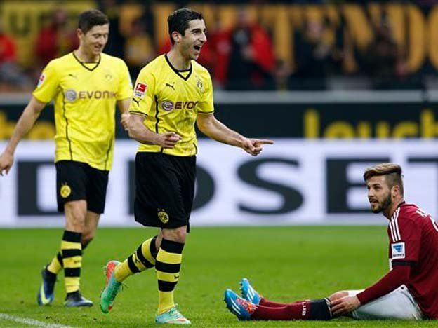El Dortmund goleó a Nuremberg y es escolta de la Bundesliga