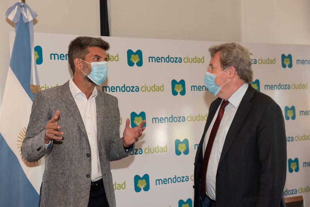 Ulpiano Suarez, intendente de Mendoza, recibió al cónsul de Chile con la intención de avanzar en un acuerdo de integración con la ciudad de Concepción.