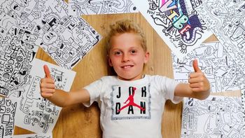 Los profesores regañaban a este niño por rayar los cuadernos: hoy conquistó a Nike y Pixar con sus dibujos Los profesores regañaban a este niño por rayar los cuadernos: hoy conquistó a Nike y Pixar con sus dibujos