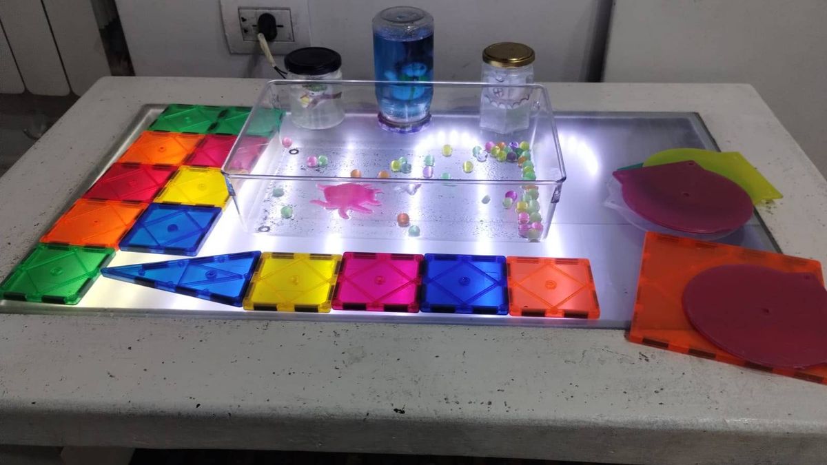 Espacios para juegos, arte e investigación. Espacios para juegos, arte e investigación.