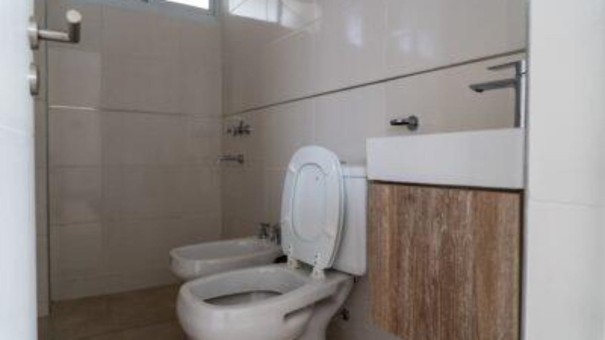 Vista de los artefactos del baño.