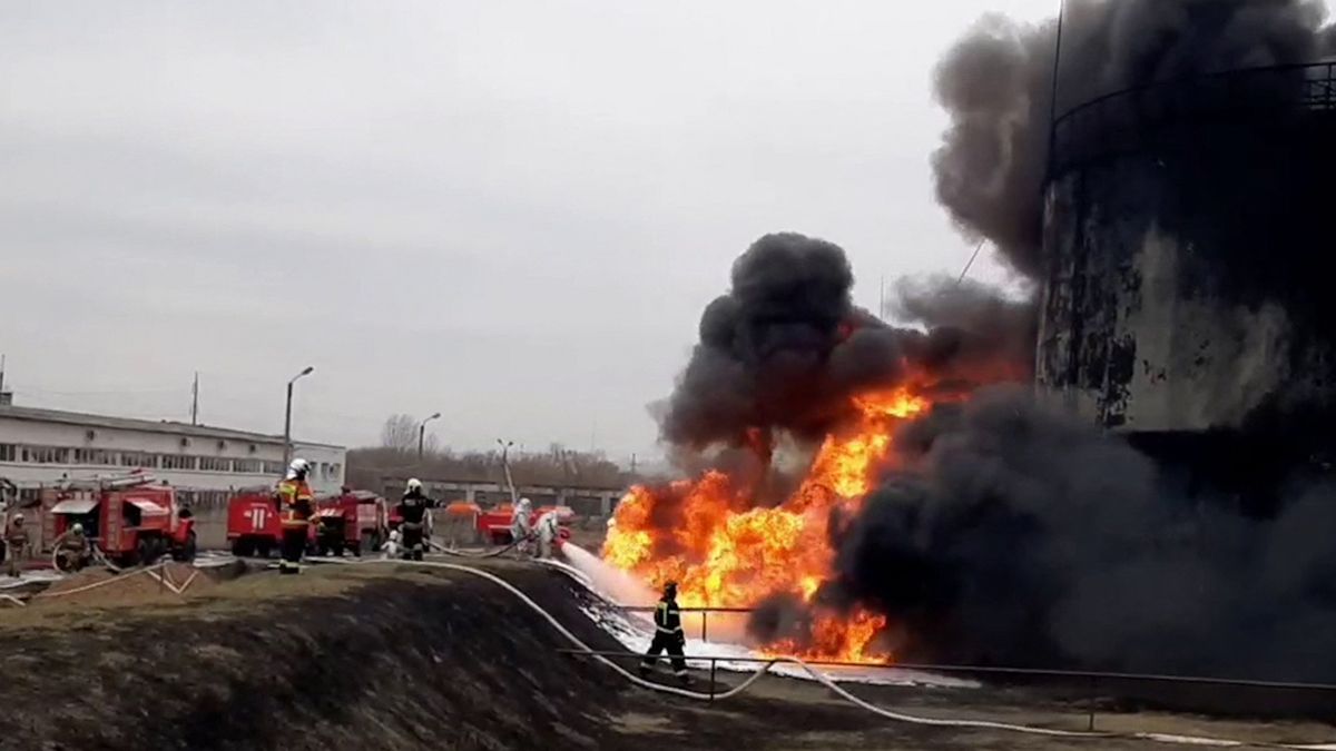 Guerra Rusia - Ucrania: fuentes de seguridad rusas denunciaron el impacto de un proyectil, lanzado desde territorio ucraniano.