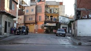 Una niña de 4 años y su padre fueron baleados en un intento de robo