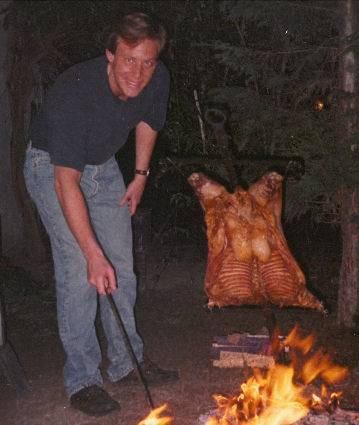 Apenas llegó al país aprendió a hacer asado y cordero. Apenas llegó al país aprendió a hacer asado y cordero.