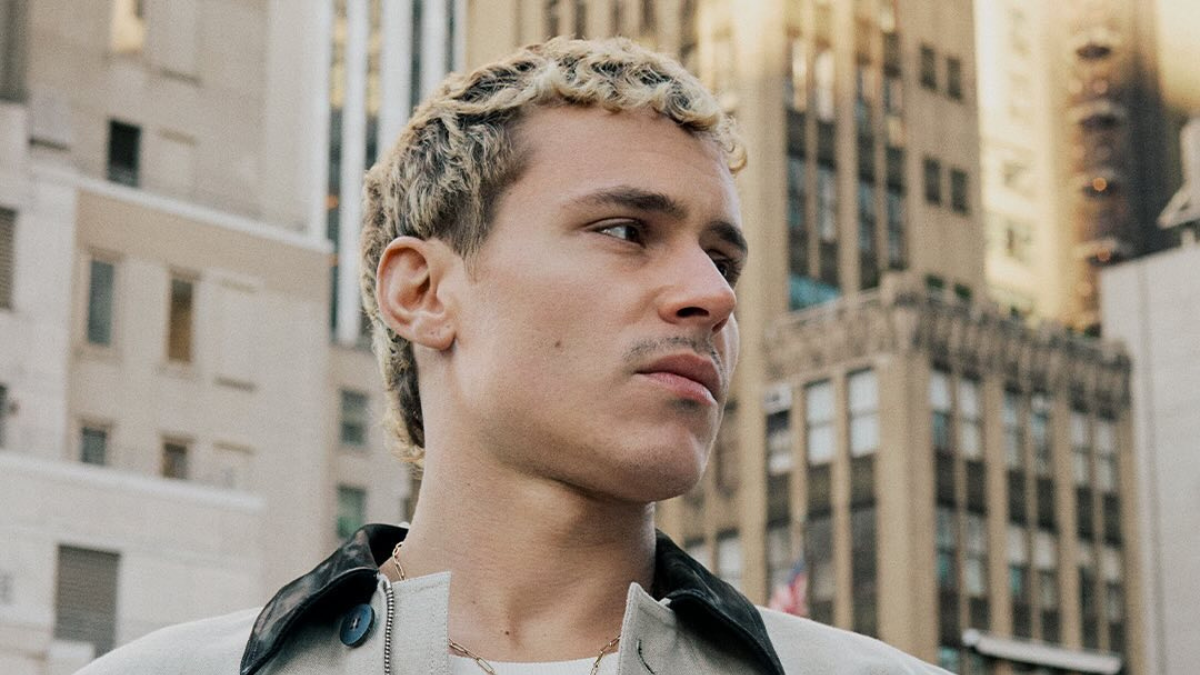 Arón Pìper vivió un juventud muy dura antes de llegar a triunfar en la actuación. Arón Pìper vivió un juventud muy dura antes de llegar a triunfar en la actuación.