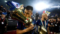 Lautaro Martínez celebró su noveno título en Inter. Lautaro Martínez celebró su noveno título en Inter.