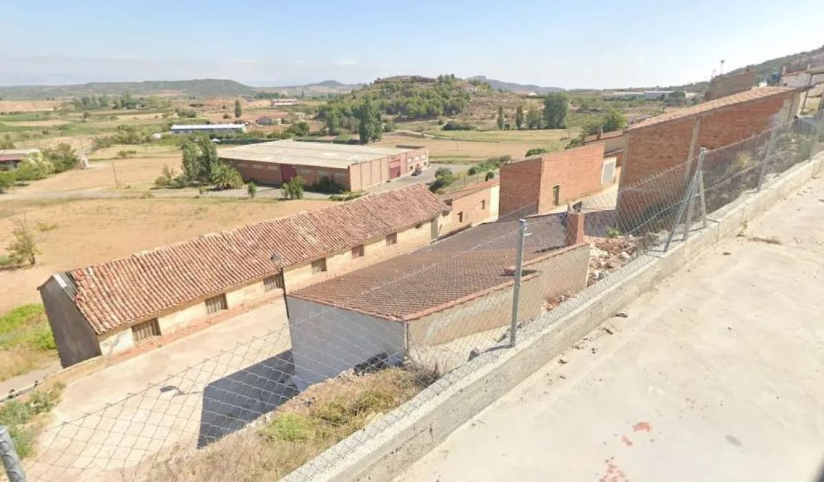 El sitio donde se produjo el accidente con un beb&eacute; y su mam&aacute;. Cayeron a un pozo y fueron rescatados. Foto: Google Street View.&nbsp;