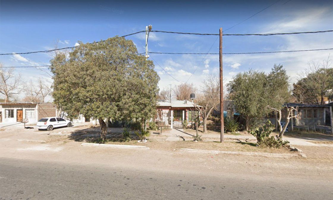 Lo golpearon los vecinos y murió luego de atacar a su pareja.