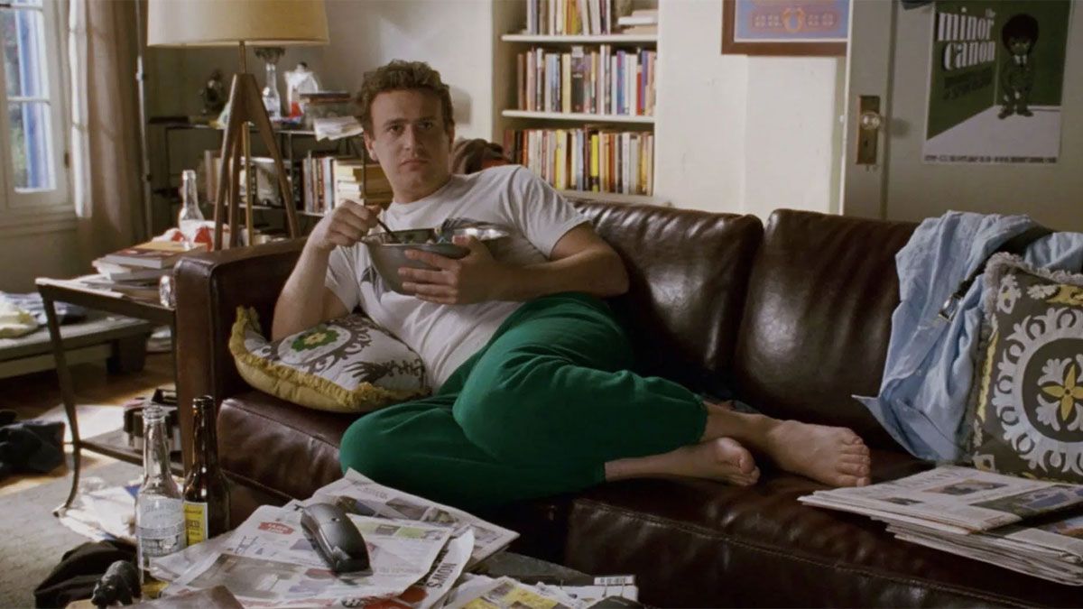 El actor Jason Segel interpreta a Peter Bretter en la película de Netflix. El actor Jason Segel interpreta a Peter Bretter en la película de Netflix.