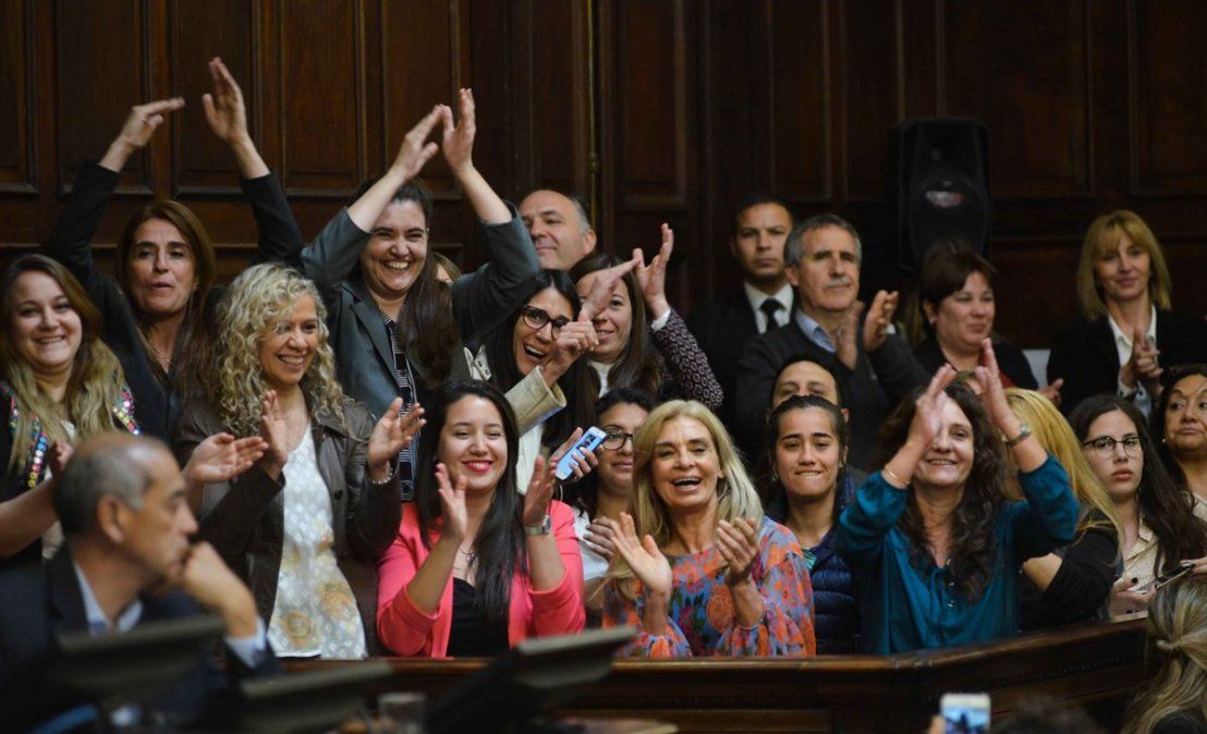 El día que se aprobó la Ley de Paridad de Género en Mendoza
