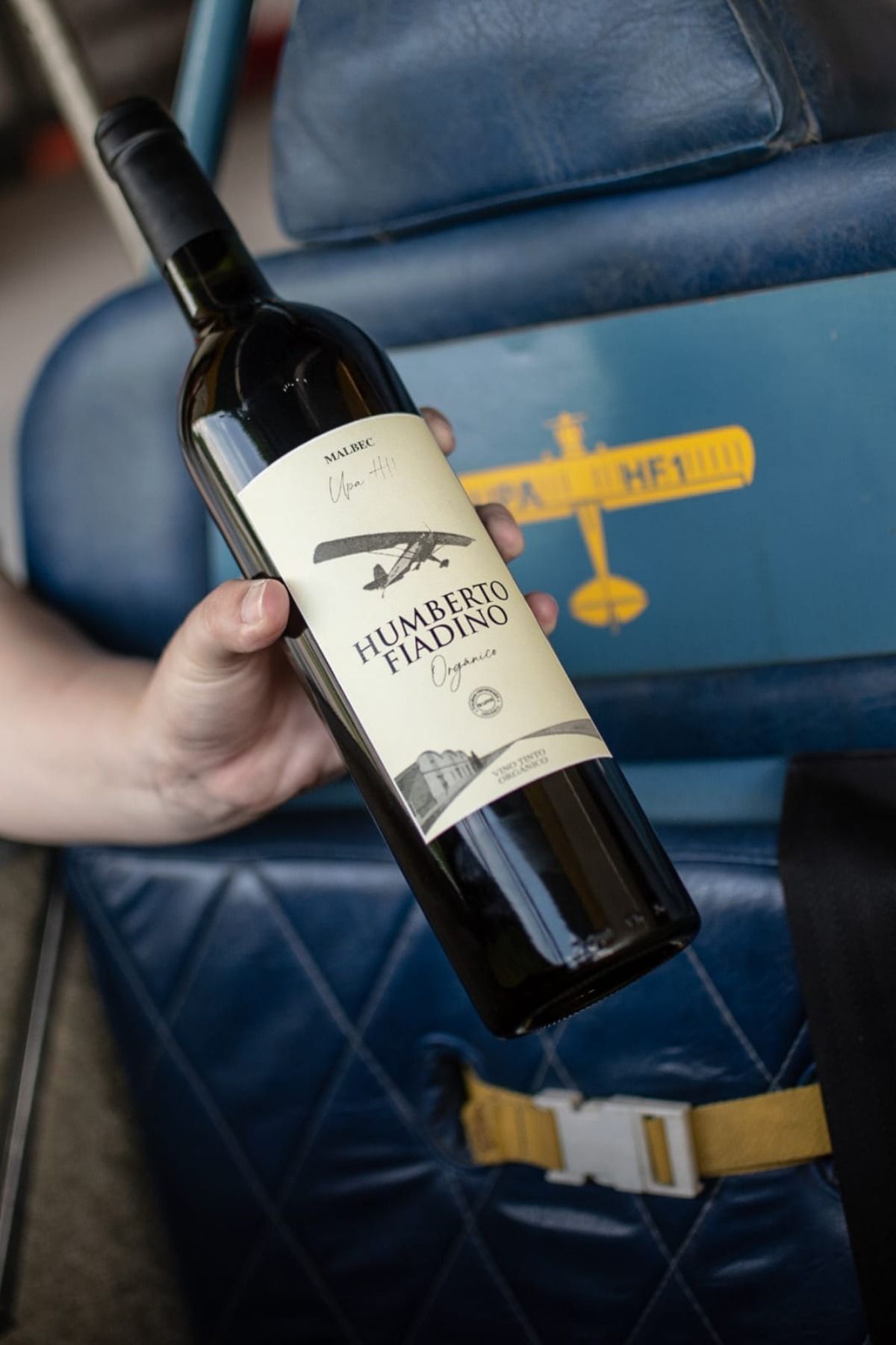 El vino orgánico Humberto Fiadino homenajea el legado del ingeniero que un día soñó con construir un avión en San Martín. El vino orgánico Humberto Fiadino homenajea el legado del ingeniero que un día soñó con construir un avión en San Martín.